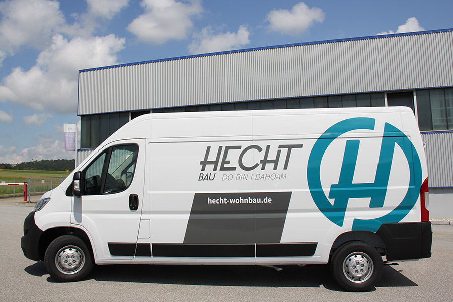 Folienplott auf Sprinter, Fahrzeugbeschriftung