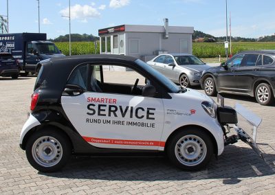 Fahrzeugbeschriftung auf einem Smart in Deggendorf