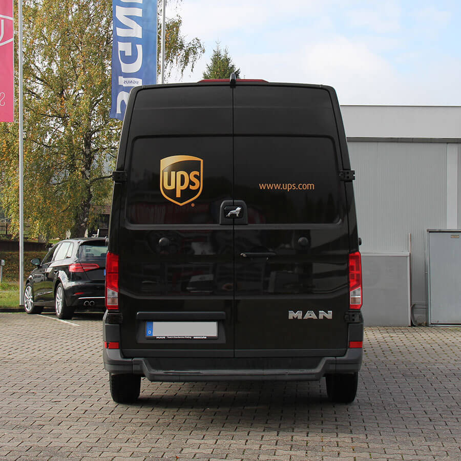 Flottenbeschriftung für UPS bei SIGNUS Werbetechnik in Deggendorf