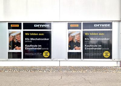 Fensterverklebung mit Digitaldruck und Plott-Buchstaben