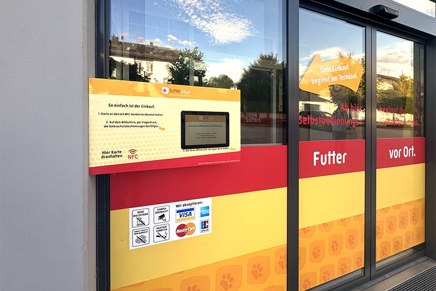 Eingangsbereich mit Digitaldruckfolien
