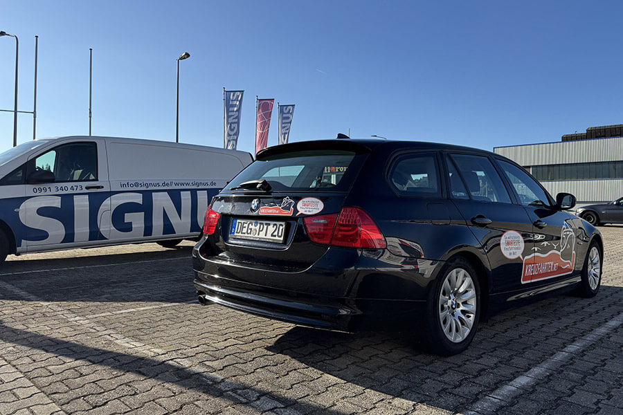 Fahrzeugwerbung verklebt von SIGNUS Werbetechnik