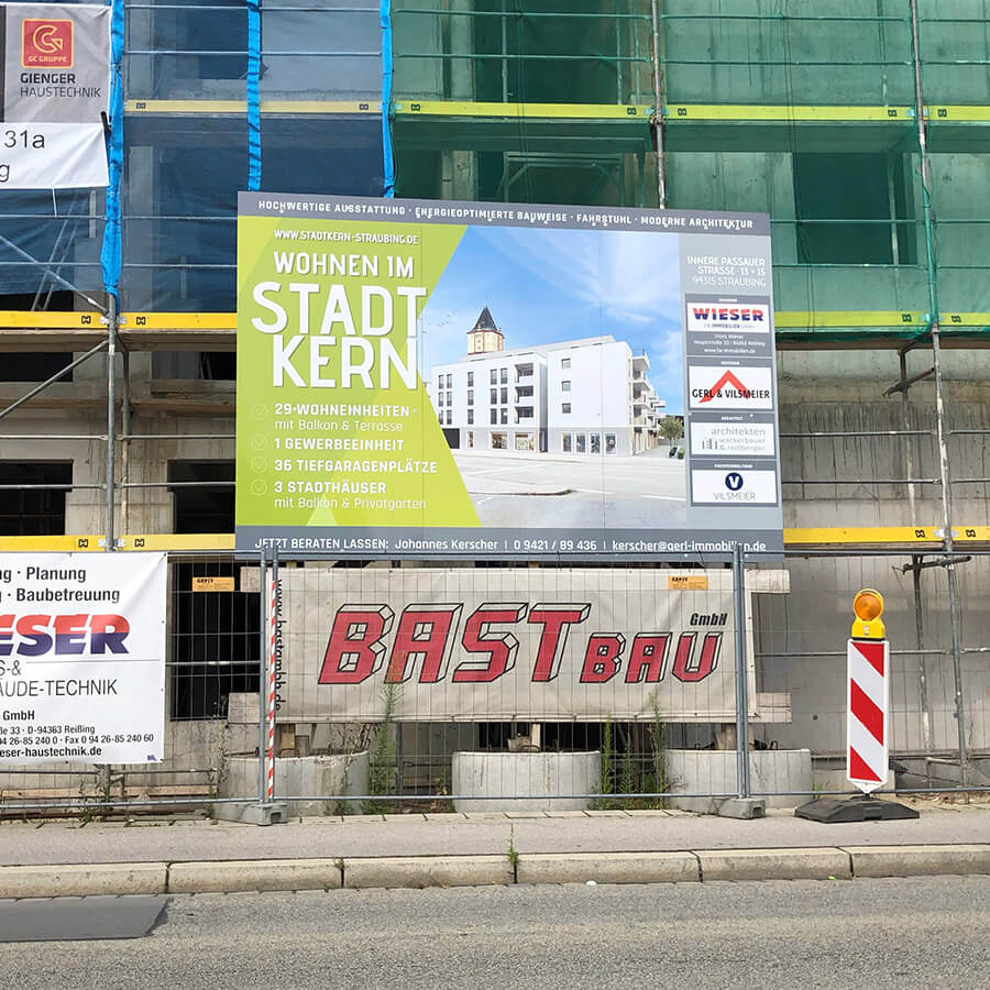 Baustellenschild in Straubing