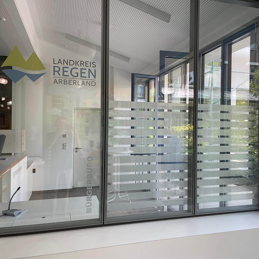 Glasdekor als Sichtschutz in Regen