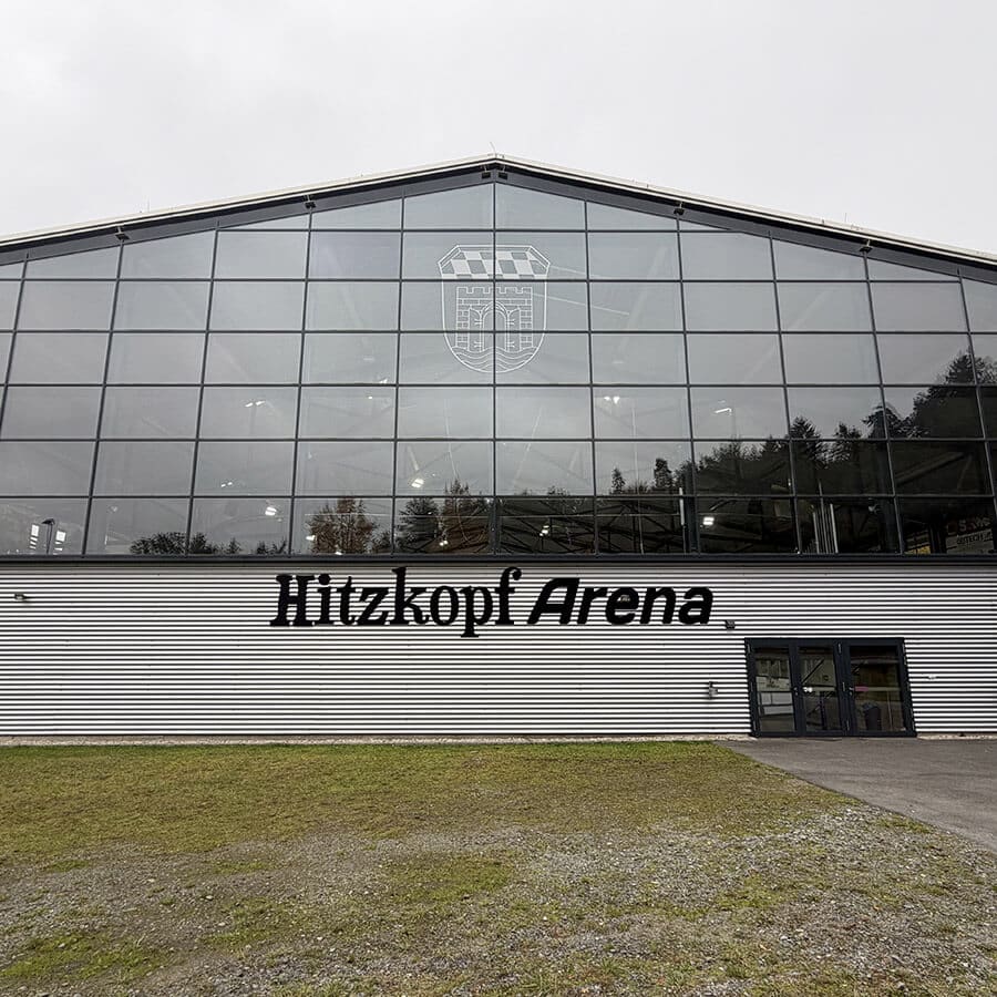 signus-werbetechnik-deggendorf-qllinks-fahrzeugbeschriftung Fahrzeugbeschriftung bei SIGNUS Werbetechnik in Deggendorf